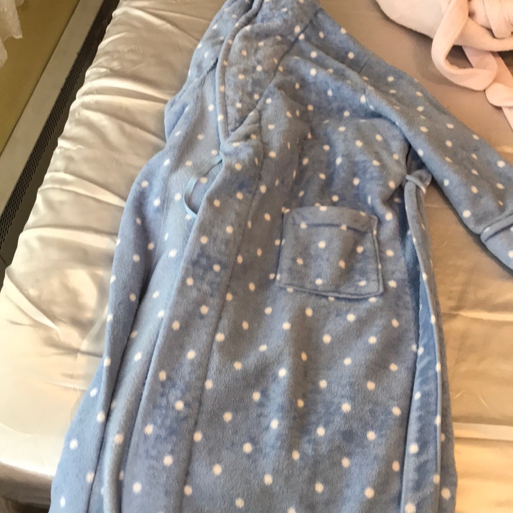 Cute Polka dot bathrobe